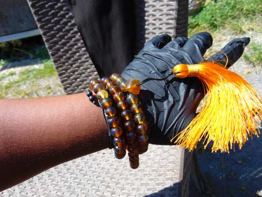 58 gram 81 Rosary Mala Buddha for Yoga and Meditation Indonesian Yellow Blue Amber for Healing BT04