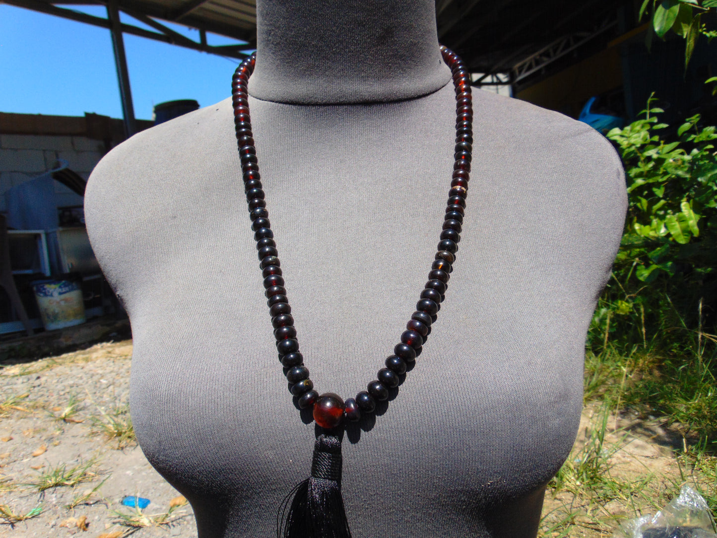 43 gram 108 Mala Buddha for Yoga and Meditation Indonesian Dark Red Amber for Healing AR708