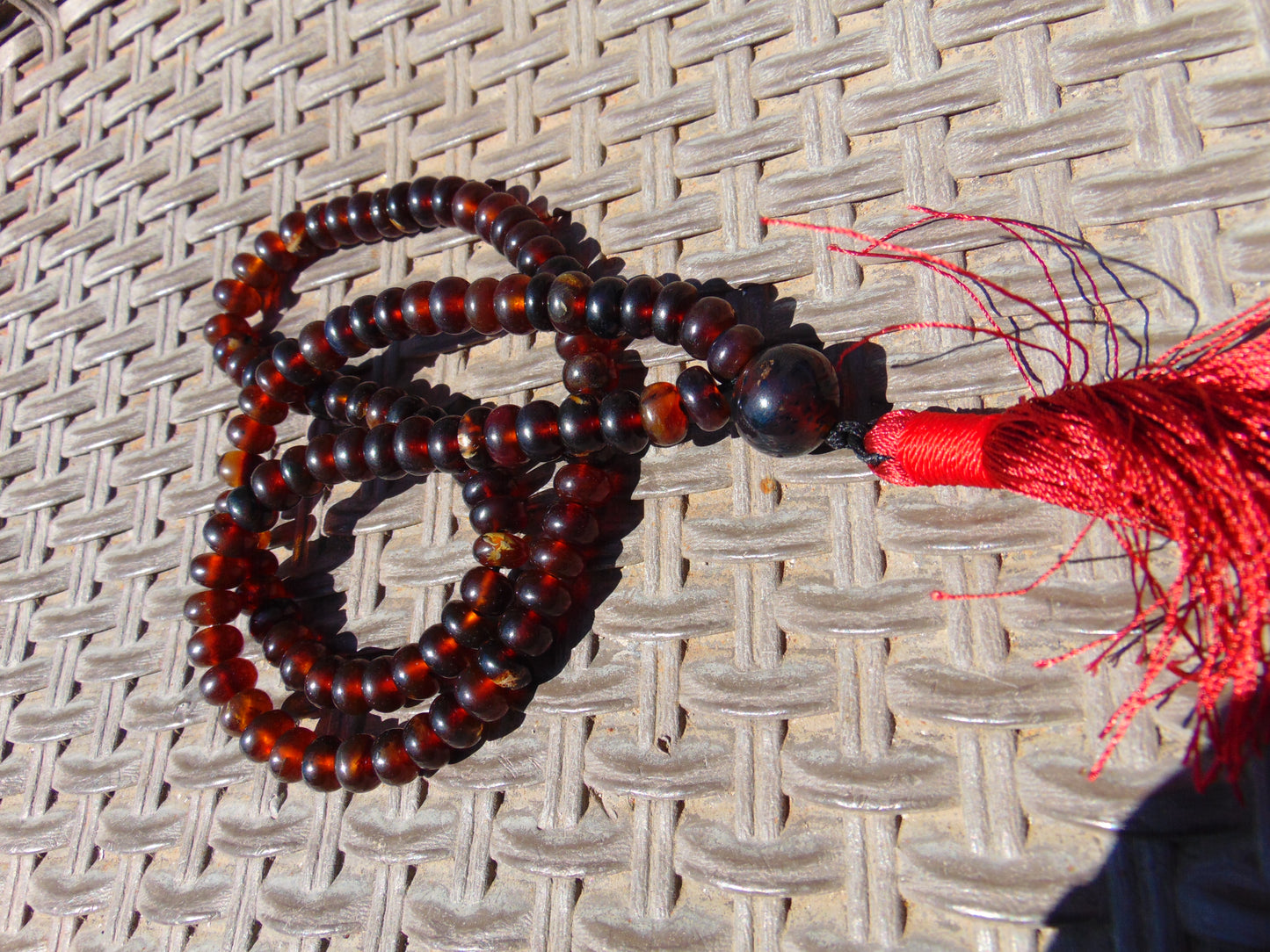 43 gram 108 Mala Buddha for Yoga and Meditation Indonesian Dark Red Amber for Healing AR807