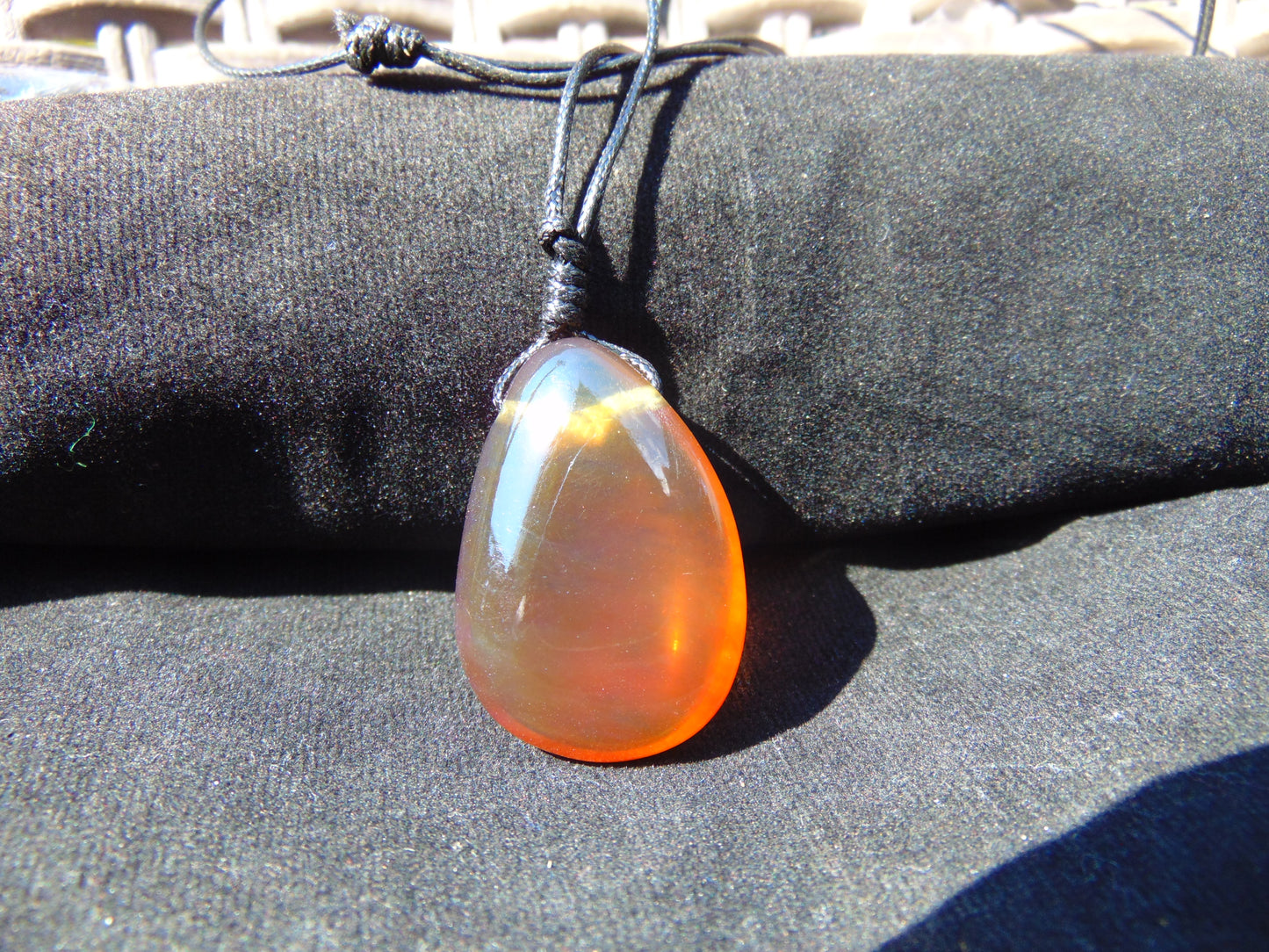6 gram Pendant Indonesian Honey Amber for Healing PB147