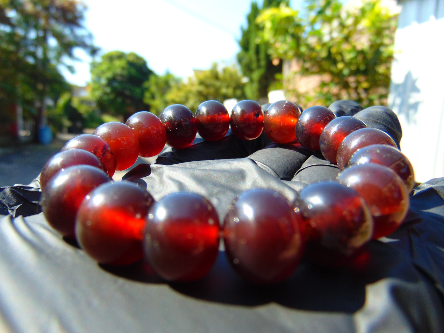 18 Gram 18 Small Beads Bracelet Indonesian Cherry Red Bluish Amber for Healing SB44