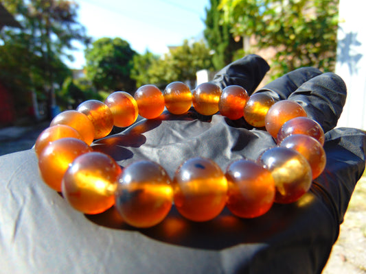 18 Gram 18 Small Beads Bracelet Indonesian Yellow Bluish Amber for Healing SB43
