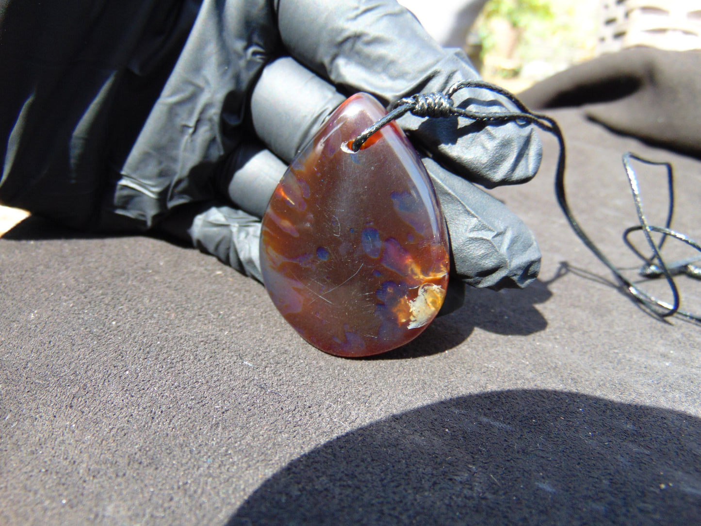 16 gr Pendant 49x37X14 mm Indonesian Amber for Healing 25Y256