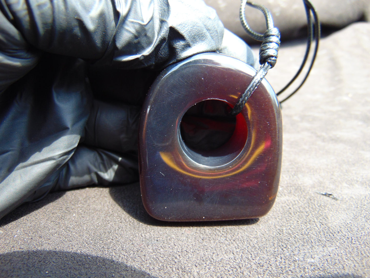 33 gram Ring Pendant Indonesian red blue Amber for Healing 25y154