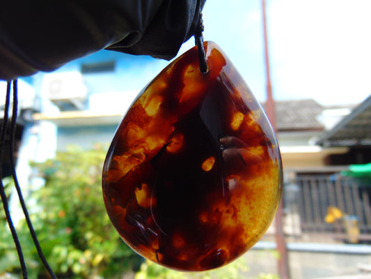 16 gr Pendant 49x37X14 mm Indonesian Amber for Healing 25Y256