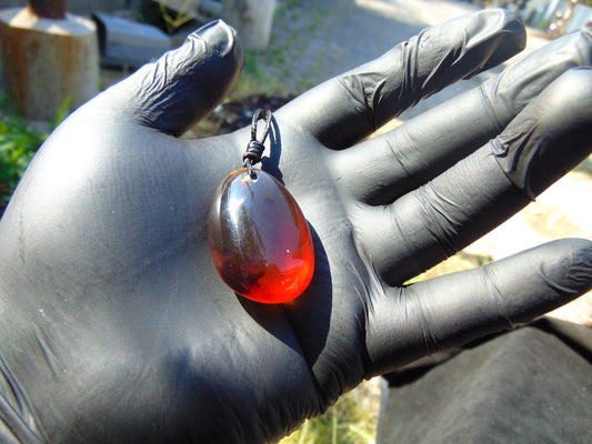 7 gram Pendant Indonesian Red Amber for Healing 25A563