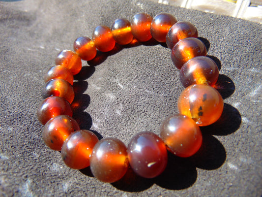 18 Gram 18 Small Beads Bracelet Indonesian Yellow Bluish Amber for Healing SB32