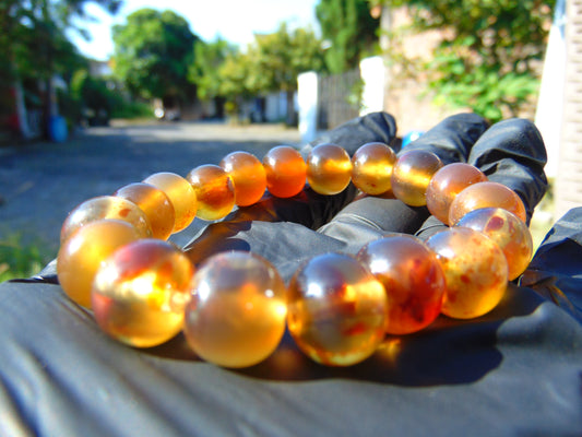 18 Gram 18 Small Beads Bracelet Indonesian Yellow Bluish Amber for Healing SB33
