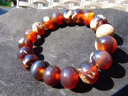 18 Gram 18 Small Beads Bracelet Indonesian Red Bluish Amber for Healing SB42