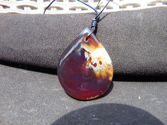 15 gram Pendant Indonesian Red Amber for Healing 25Y267