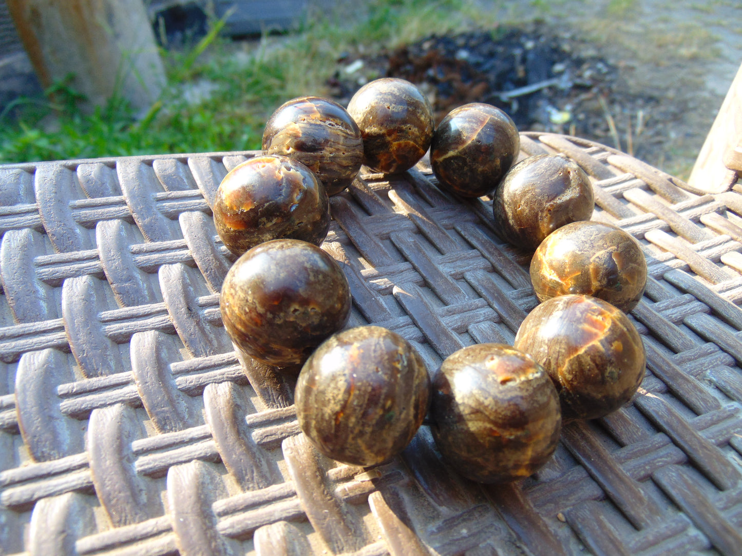87 gram 10 Beads Mala Bracelet Indonesian Aromatic Perfumed Amber 25 mm for Healing 26MJ4