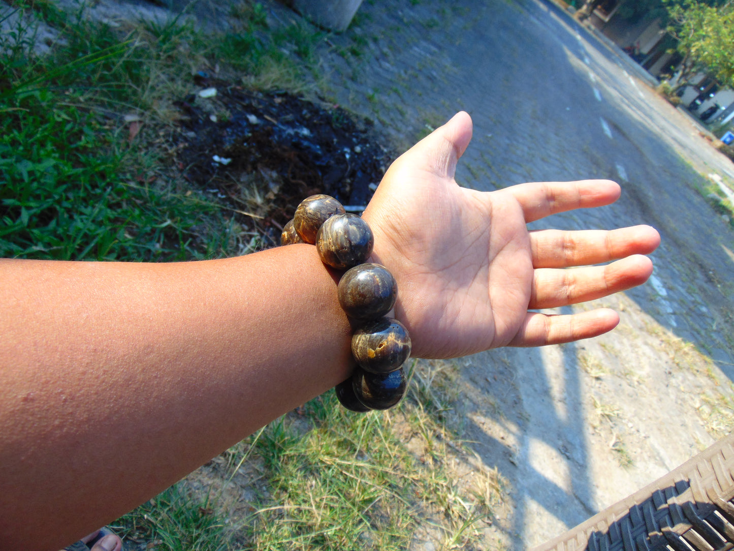 87 gram 10 Beads Mala Bracelet Indonesian Aromatic Perfumed Amber 25 mm for Healing 26MJ4