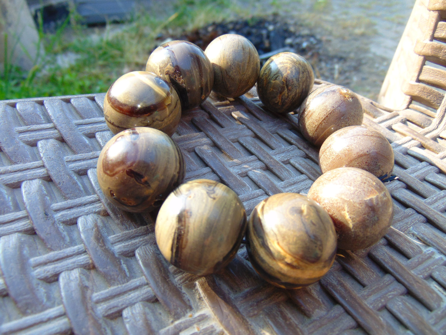 90 gram 10 Beads Mala Bracelet Indonesian Aromatic Perfumed Amber 25 mm for Healing 26MJ6