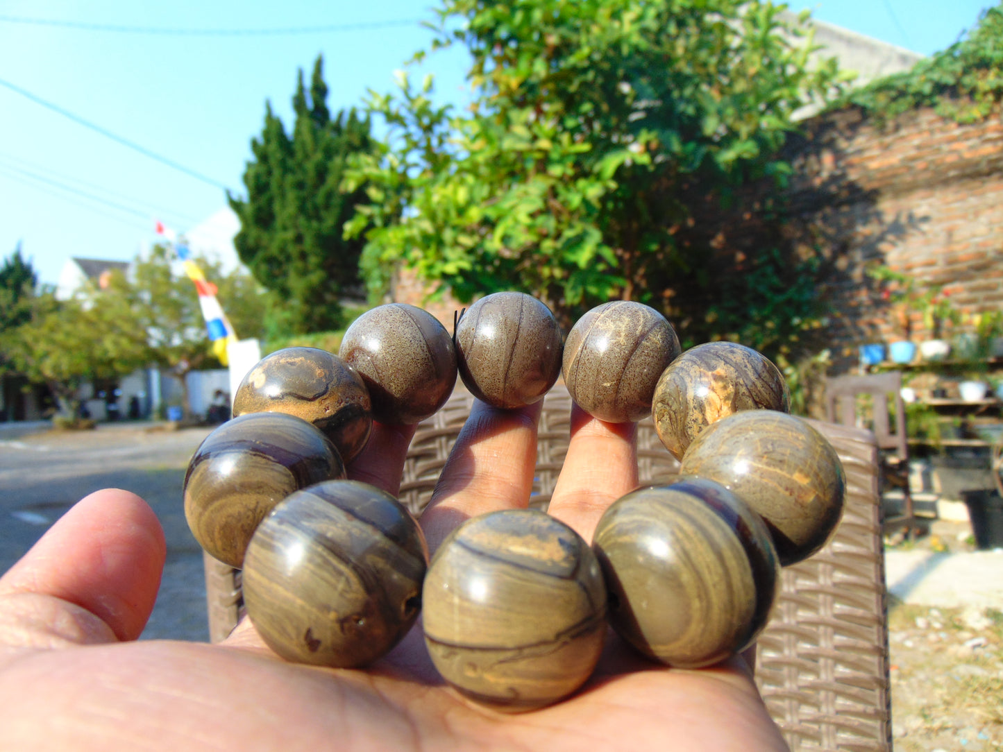 90 gram 10 Beads Mala Bracelet Indonesian Aromatic Perfumed Amber 25 mm for Healing 26MJ6