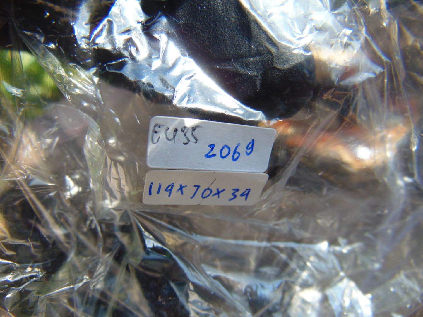 206 gr Big Bangle in hole 70 mm Indonesian Sumatra White Blue Amber for Healing EU35