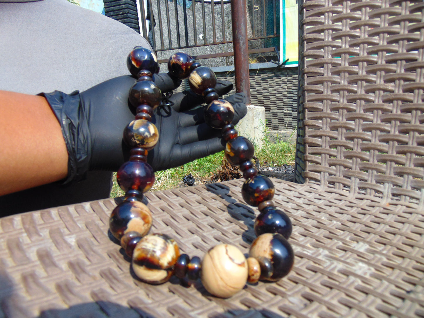 156 gr Small Necklace beads Indonesian white black Amber for Healing A15K238