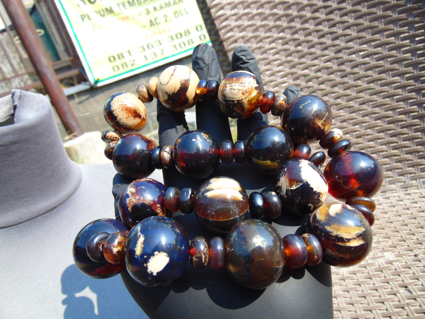 156 gr Small Necklace beads Indonesian white black Amber for Healing A15K238