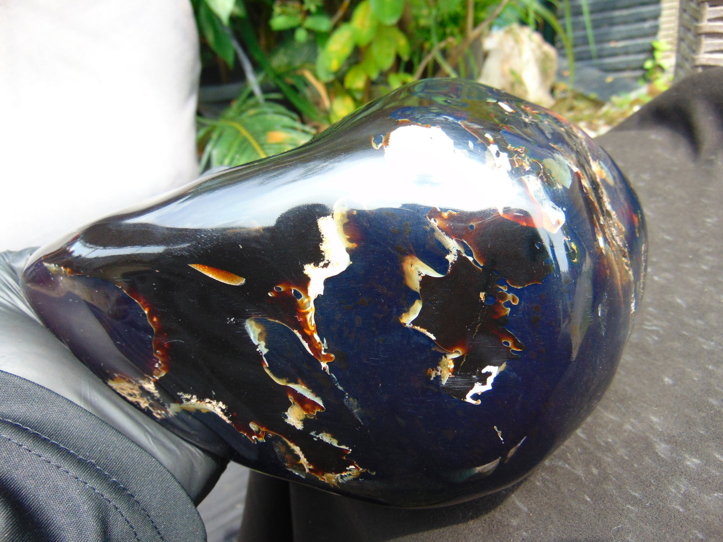 1643 gr Blue Polished 22x11x9 mm Indonesia Black Blue Amber for Healing ML59