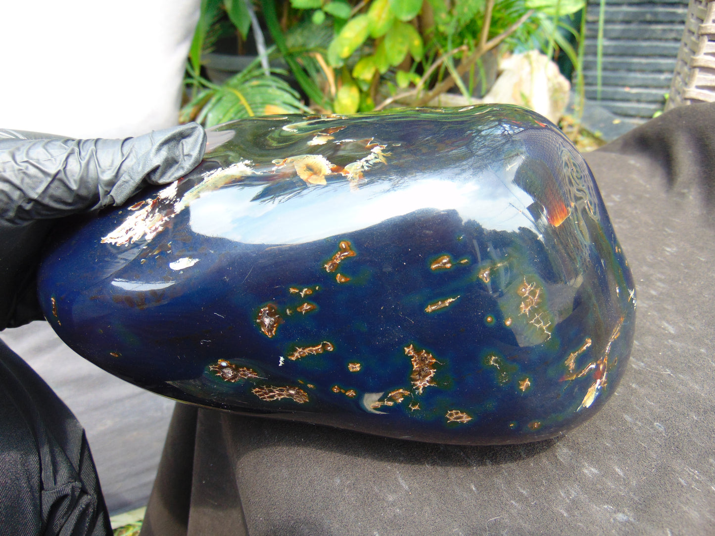 1643 gr Blue Polished 22x11x9 mm Indonesia Black Blue Amber for Healing ML59