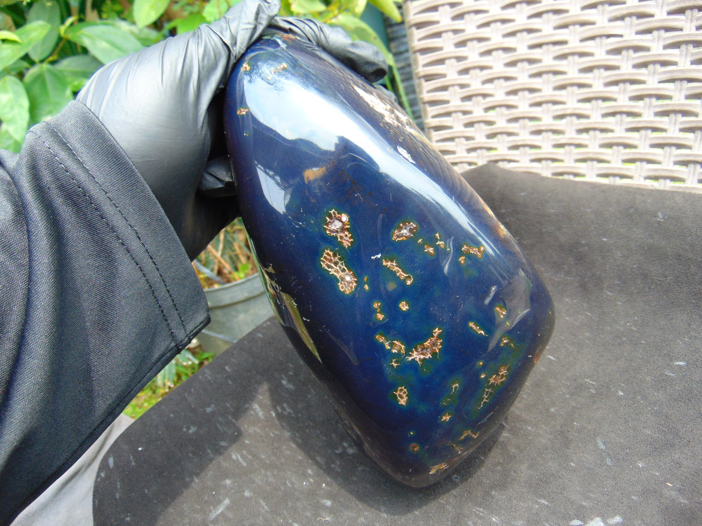 1643 gr Blue Polished 22x11x9 mm Indonesia Black Blue Amber for Healing ML59