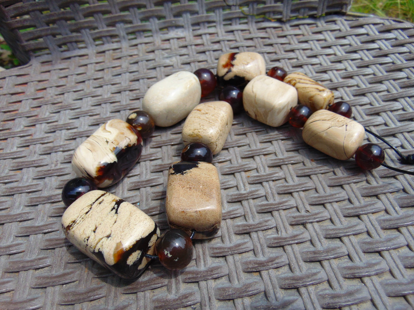 255 gr 19 beads Big Necklace Indonesian white Amber for Healing AWKK4