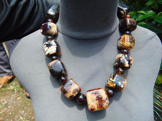 209 gr 23 beads Big Necklace Indonesian white Amber for Healing AWKK11