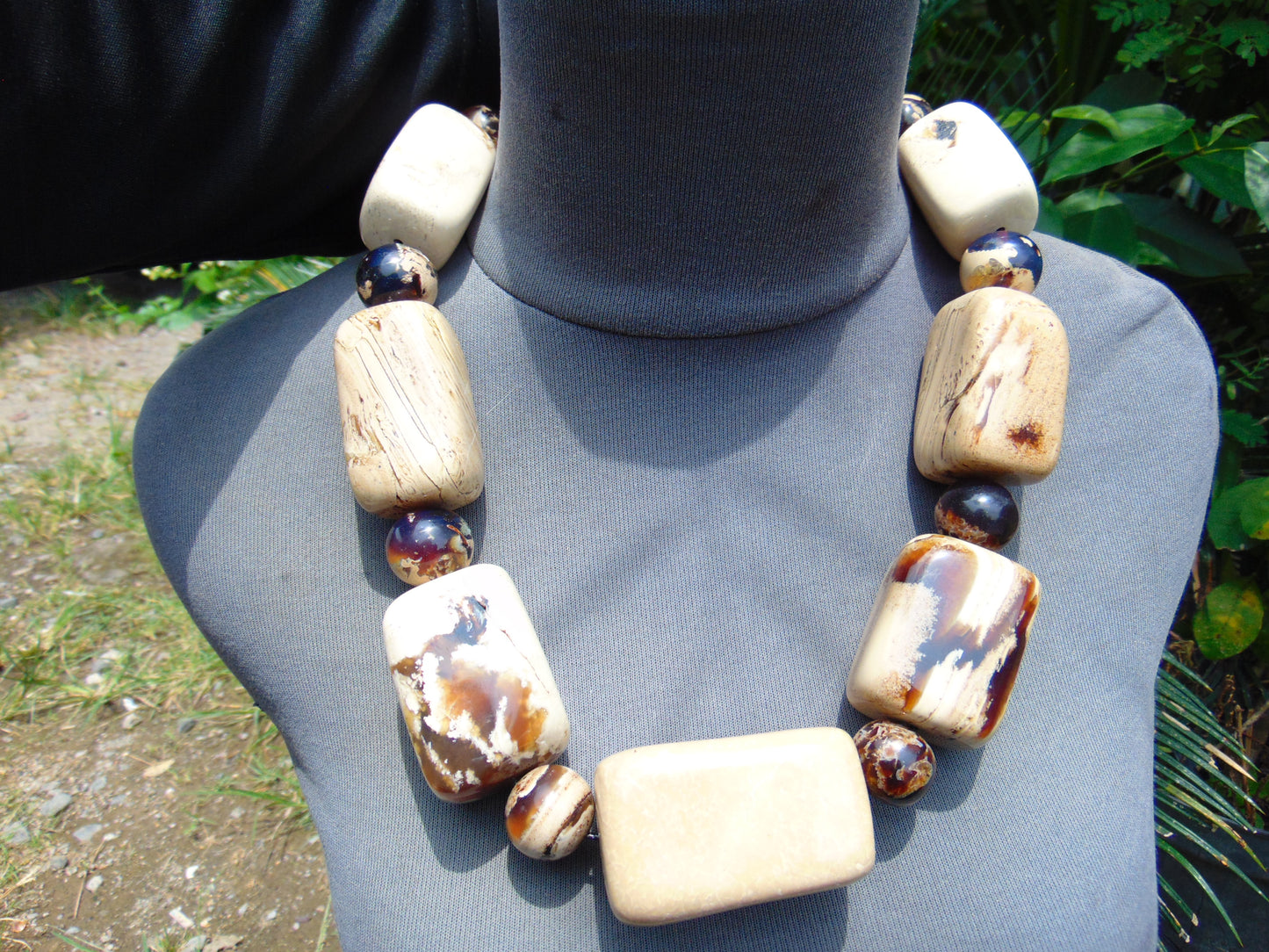 314 gr 15 beads Big Necklace Indonesian white Amber for Healing AWKK2