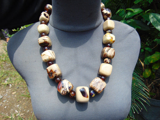 171 gr 31 beads Big Necklace Indonesian white Amber for Healing AWKK3