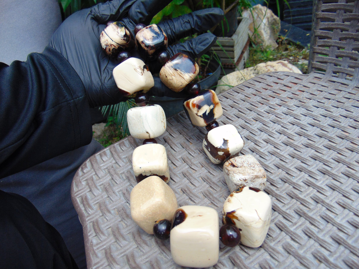 285 gr 25 beads Big Necklace Indonesian white Amber for Healing AWKK6