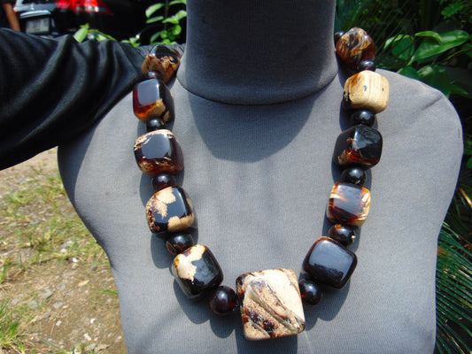 230 gr 23 beads Big Necklace Indonesian red white Amber for Healing AWKK1