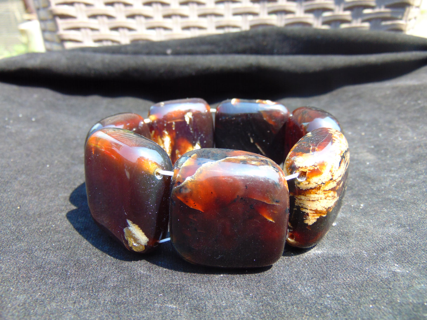 99 gr 7 Square Beads Bangle Indonesian Amber for Healing 26BE30