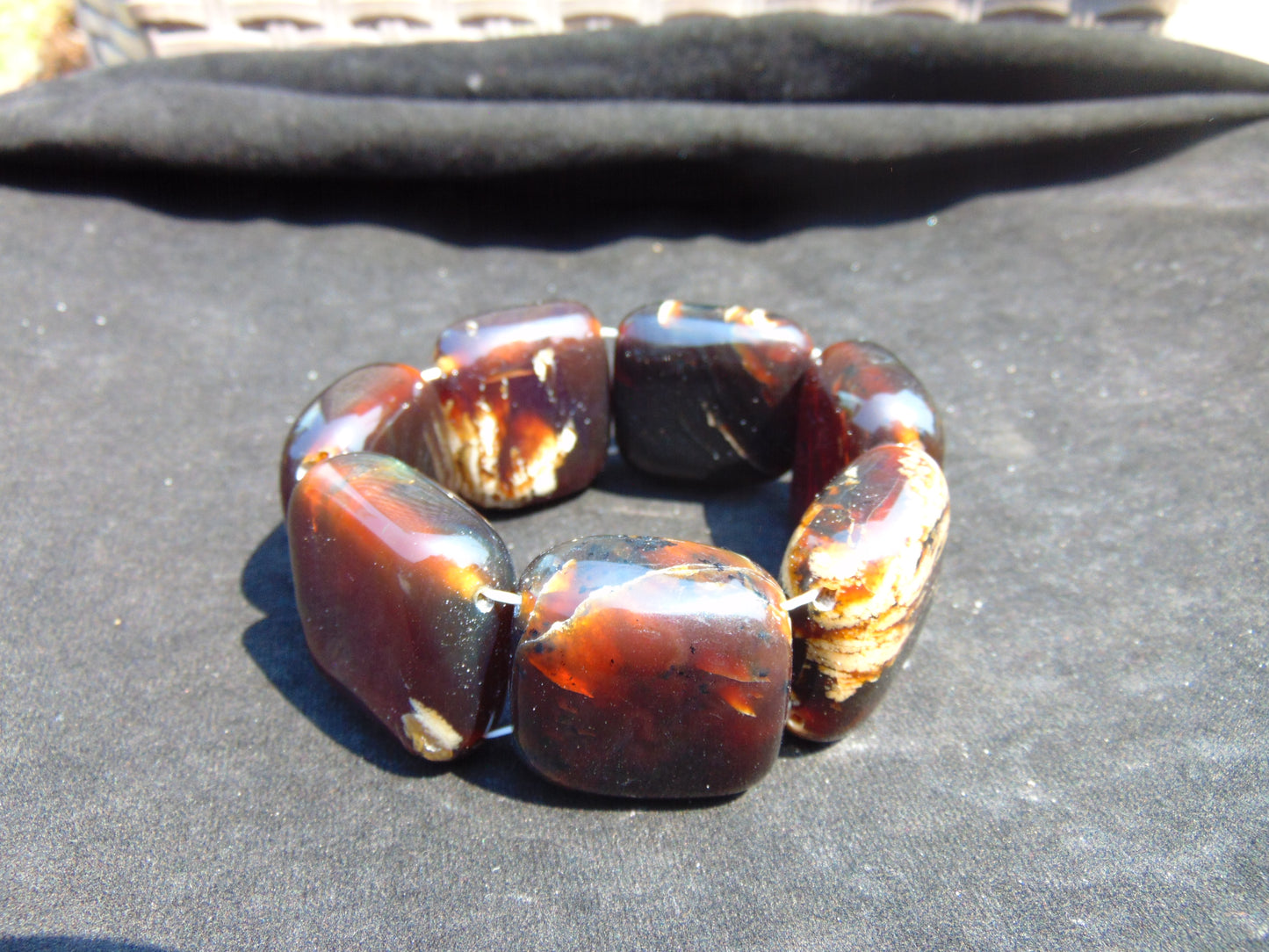 99 gr 7 Square Beads Bangle Indonesian Amber for Healing 26BE30