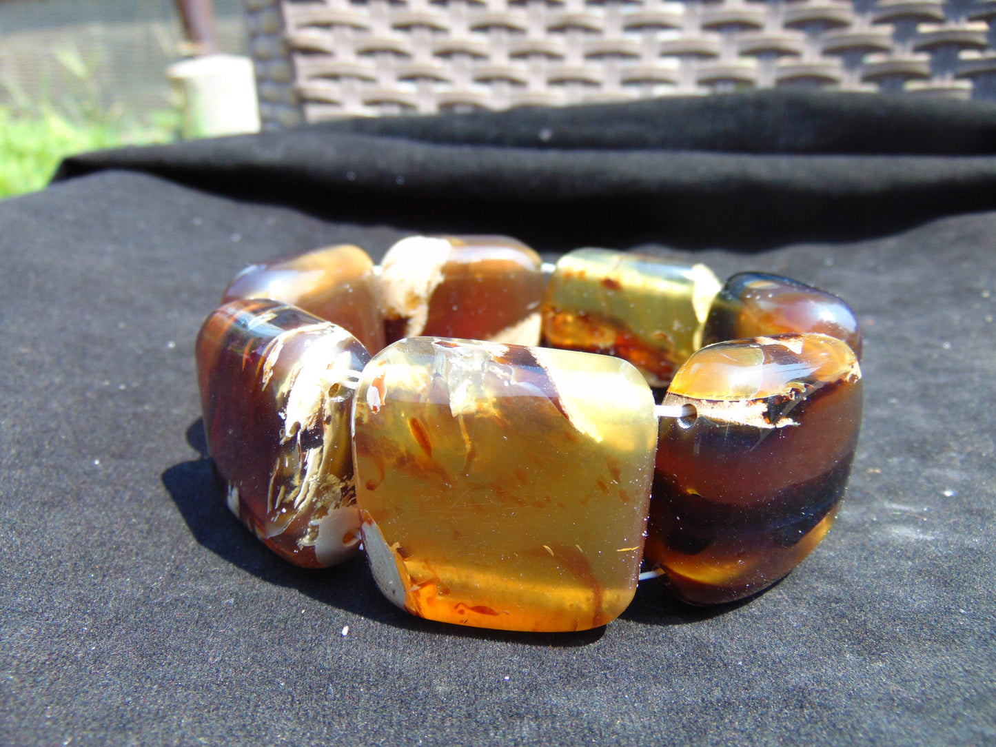 105 gr 7 Square Beads Bangle Indonesian Amber for Healing 26BE34