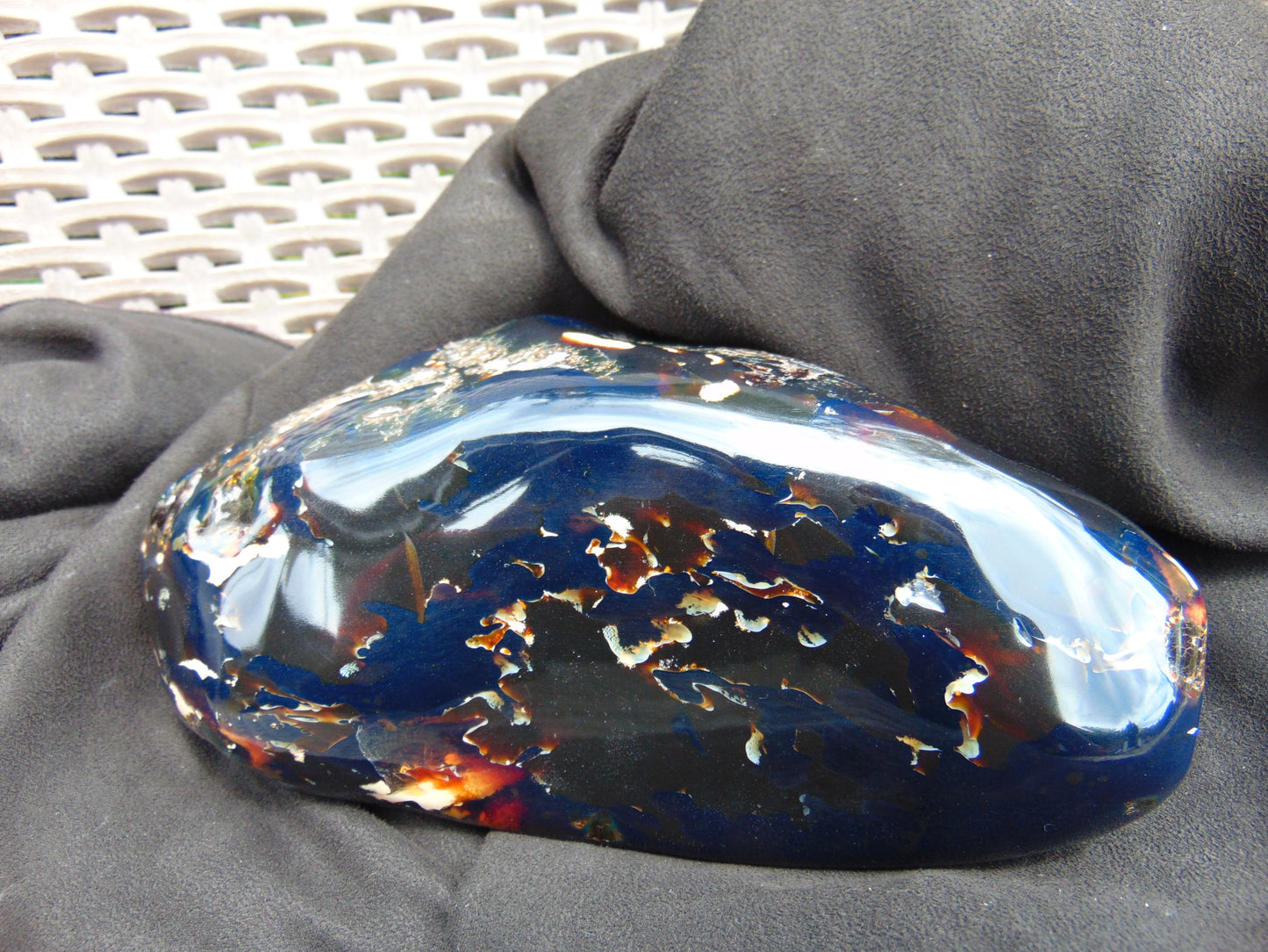 1102 gram full polished 21x8x8 cm Indonesian Blue Amber for Healing AR115