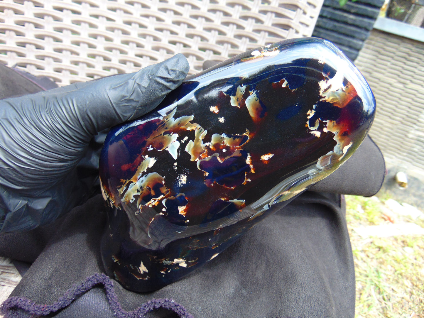 1102 gram full polished 21x8x8 cm Indonesian Blue Amber for Healing AR115