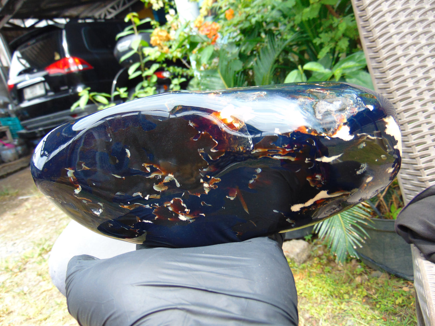 1102 gram full polished 21x8x8 cm Indonesian Blue Amber for Healing AR115
