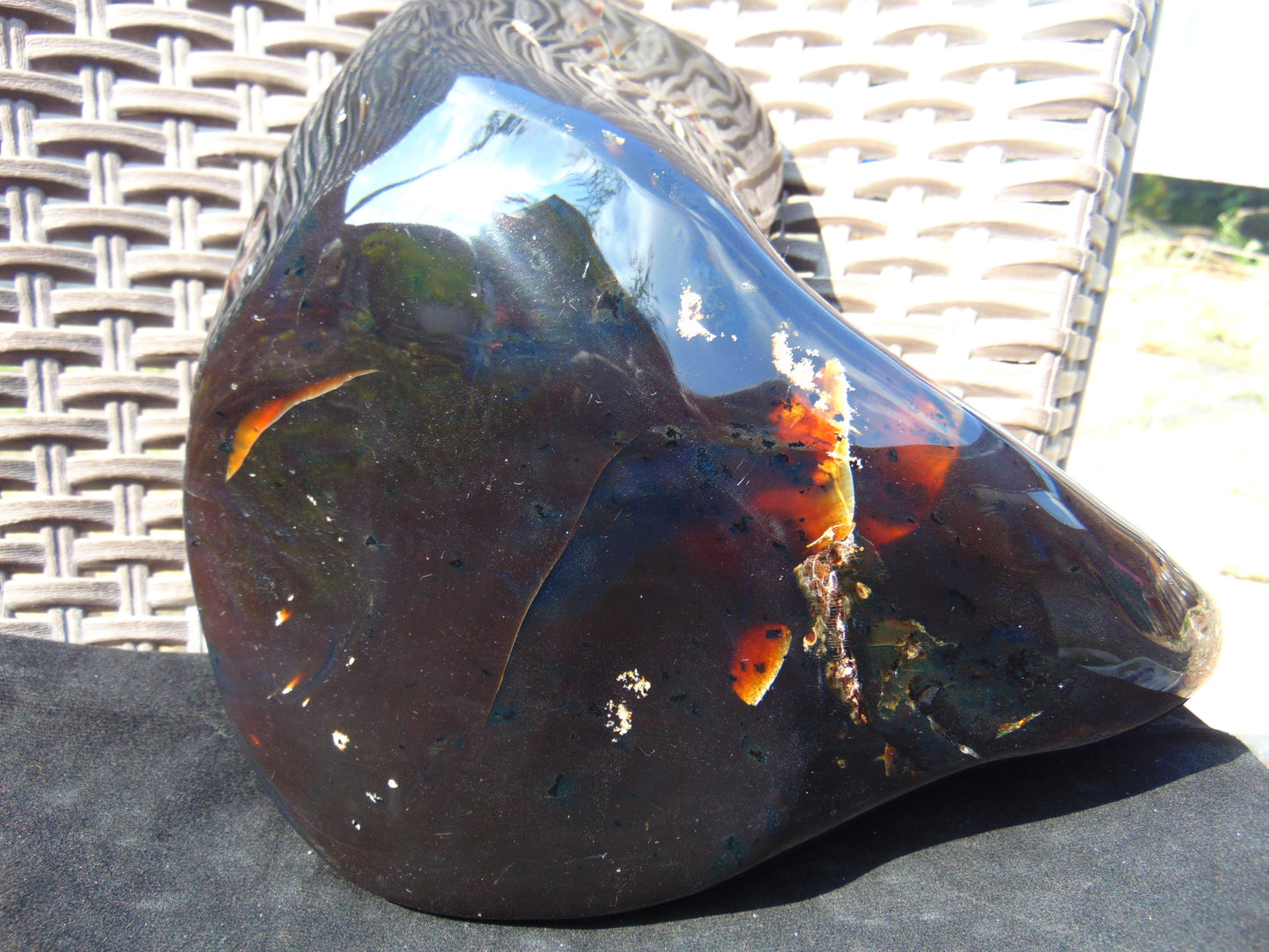 1824 gr Full Polished 210x200x70 mm Indonesia Dark Red for Healing AR113