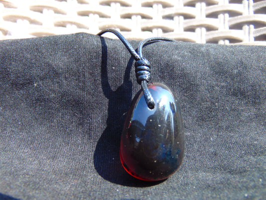 12 gram Pendant Indonesian Cherry Amber for Healing 26pdar3
