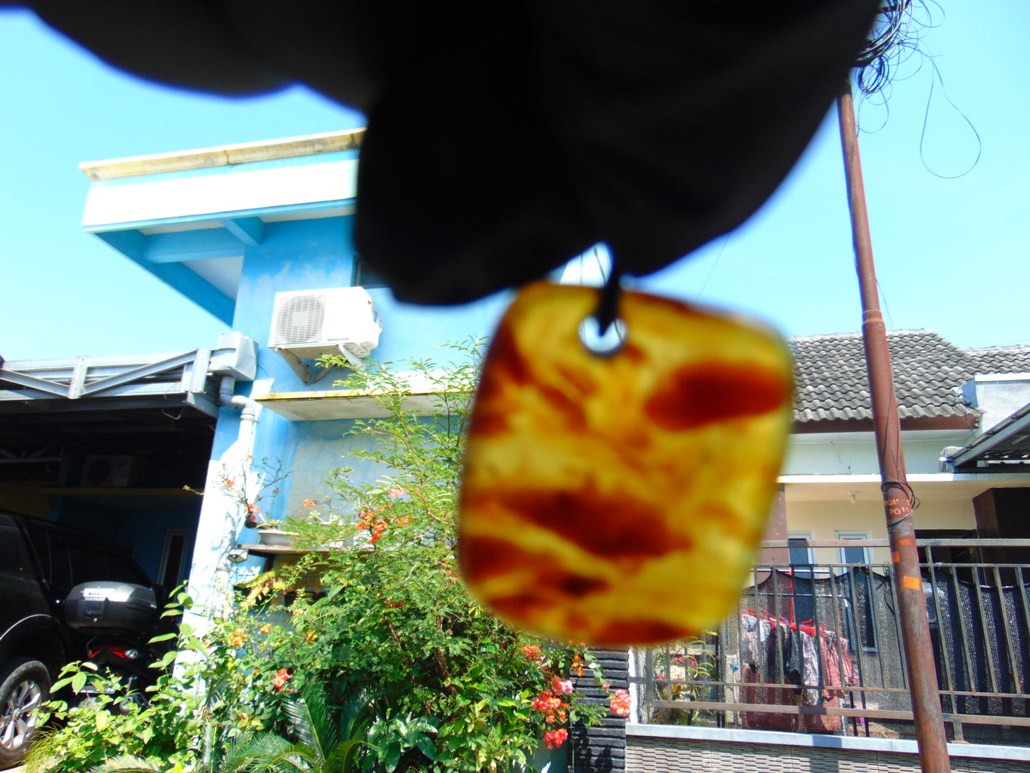 4 gr Pendant Indonesian orange Amber for Healing A547