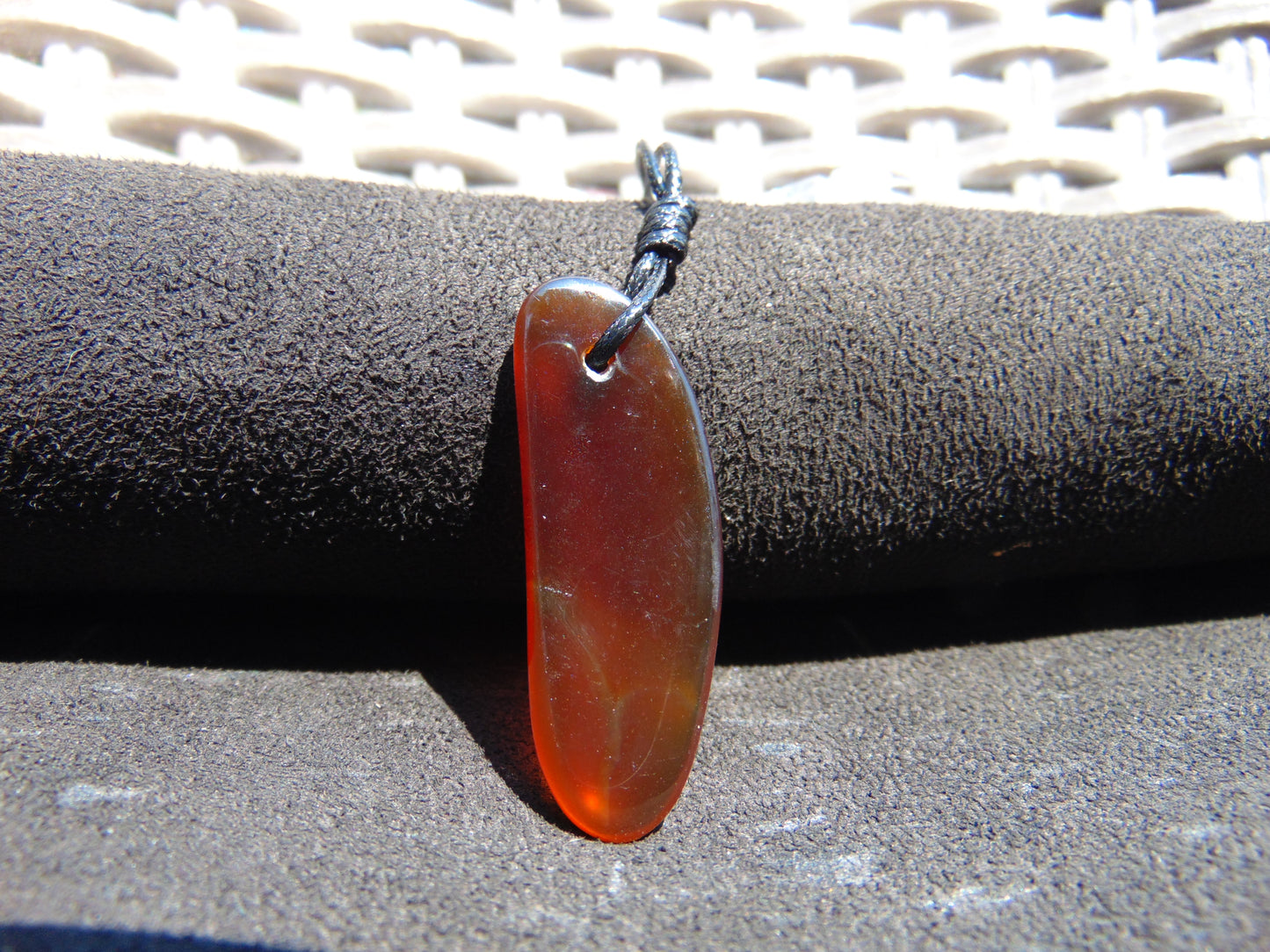 2 gr Pendant Indonesian red Amber for Healing Y237