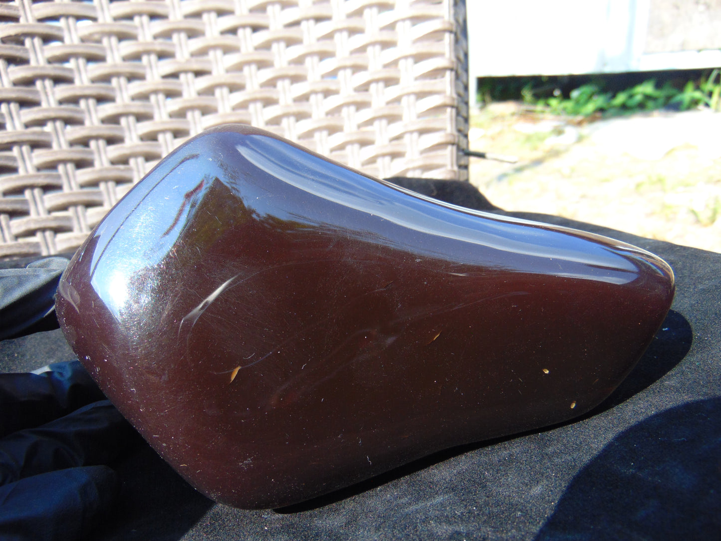 467 gr Blue Polished 16x10x6 cm Indonesia Dark Red Amber for Healing 26ML230