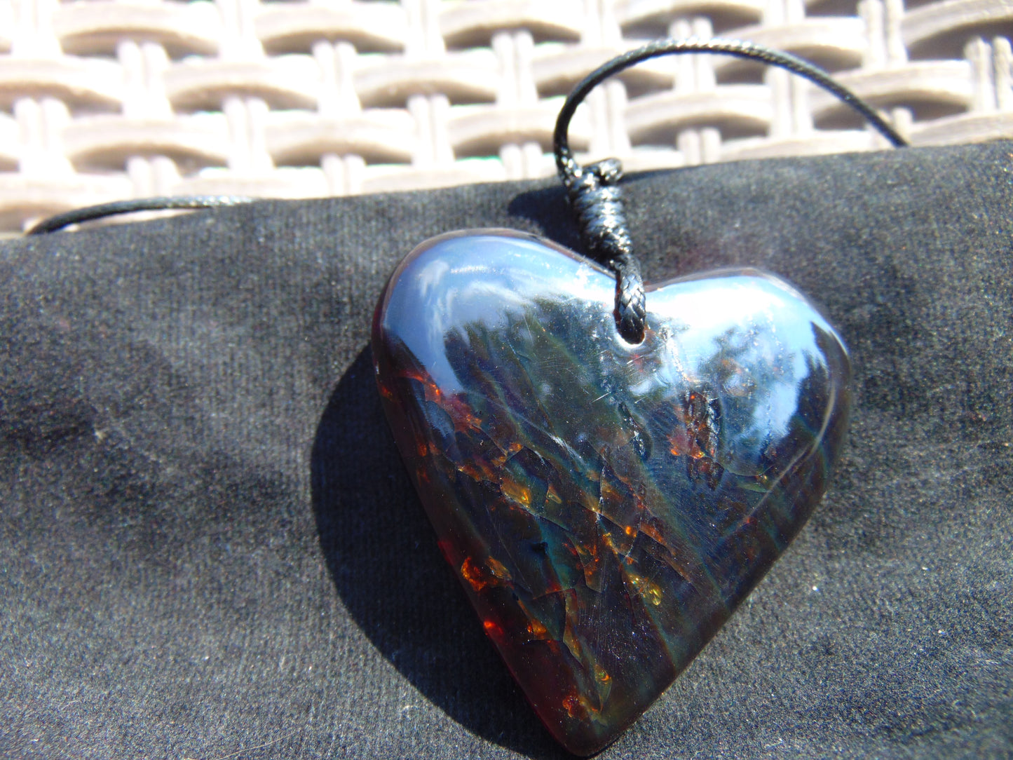 21 gram Heart Pendant Indonesian Amber for Healing 26y258