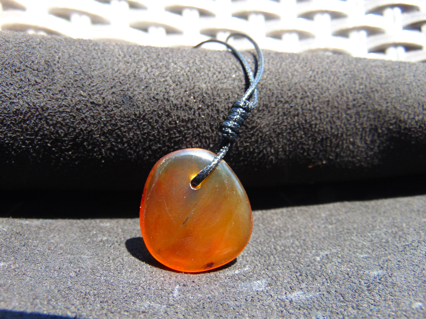 3 gr Pendant Indonesian orange Amber for Healing Y161