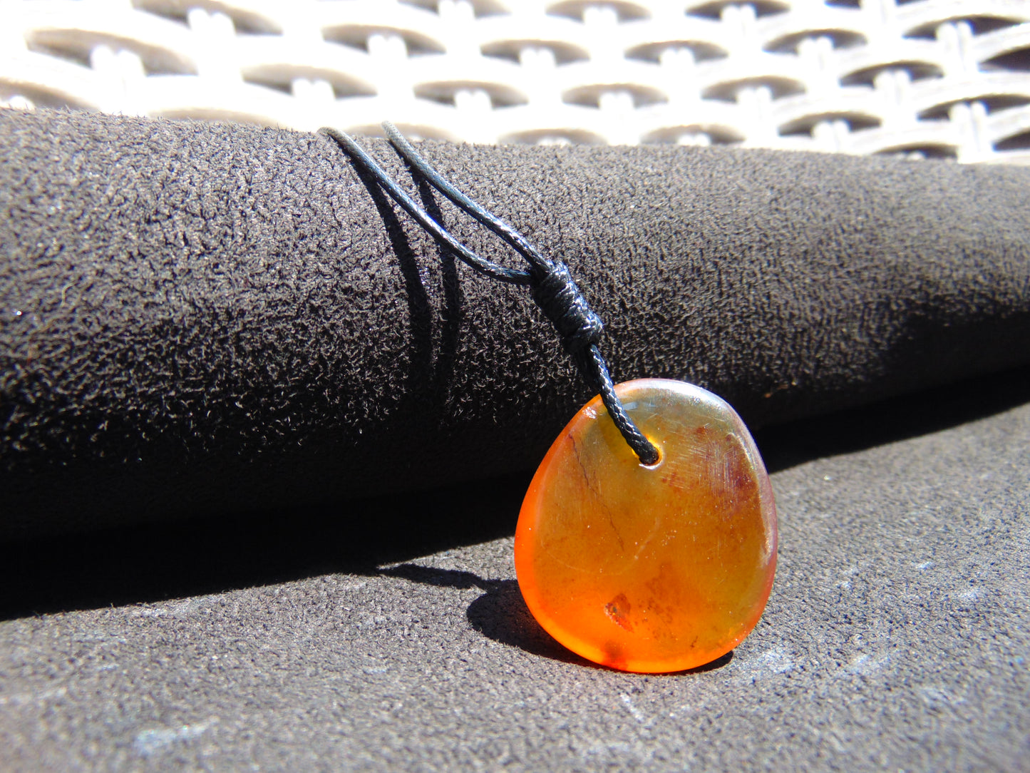 3 gr Pendant Indonesian orange Amber for Healing Y161