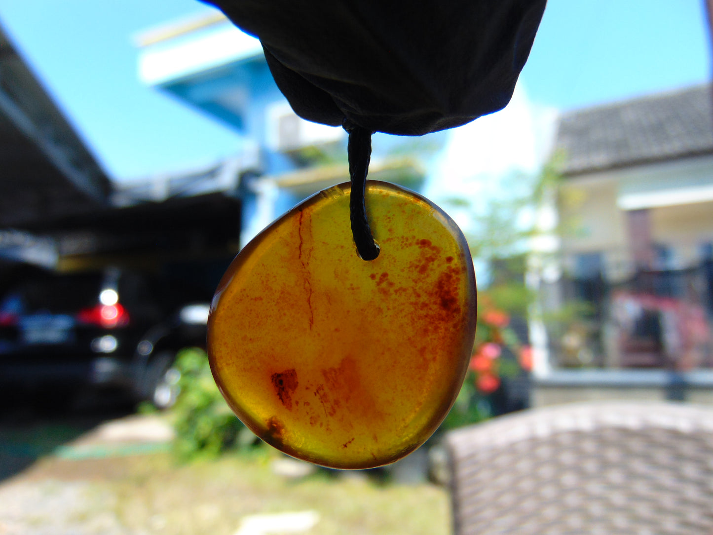 3 gr Pendant Indonesian orange Amber for Healing Y161