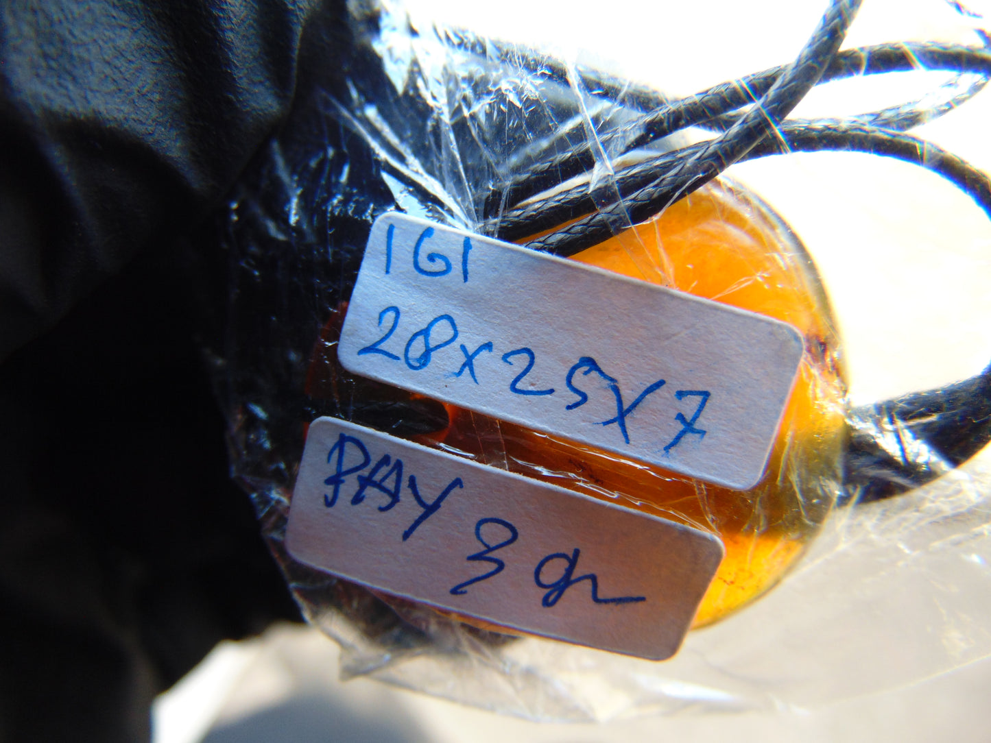 3 gr Pendant Indonesian orange Amber for Healing Y161