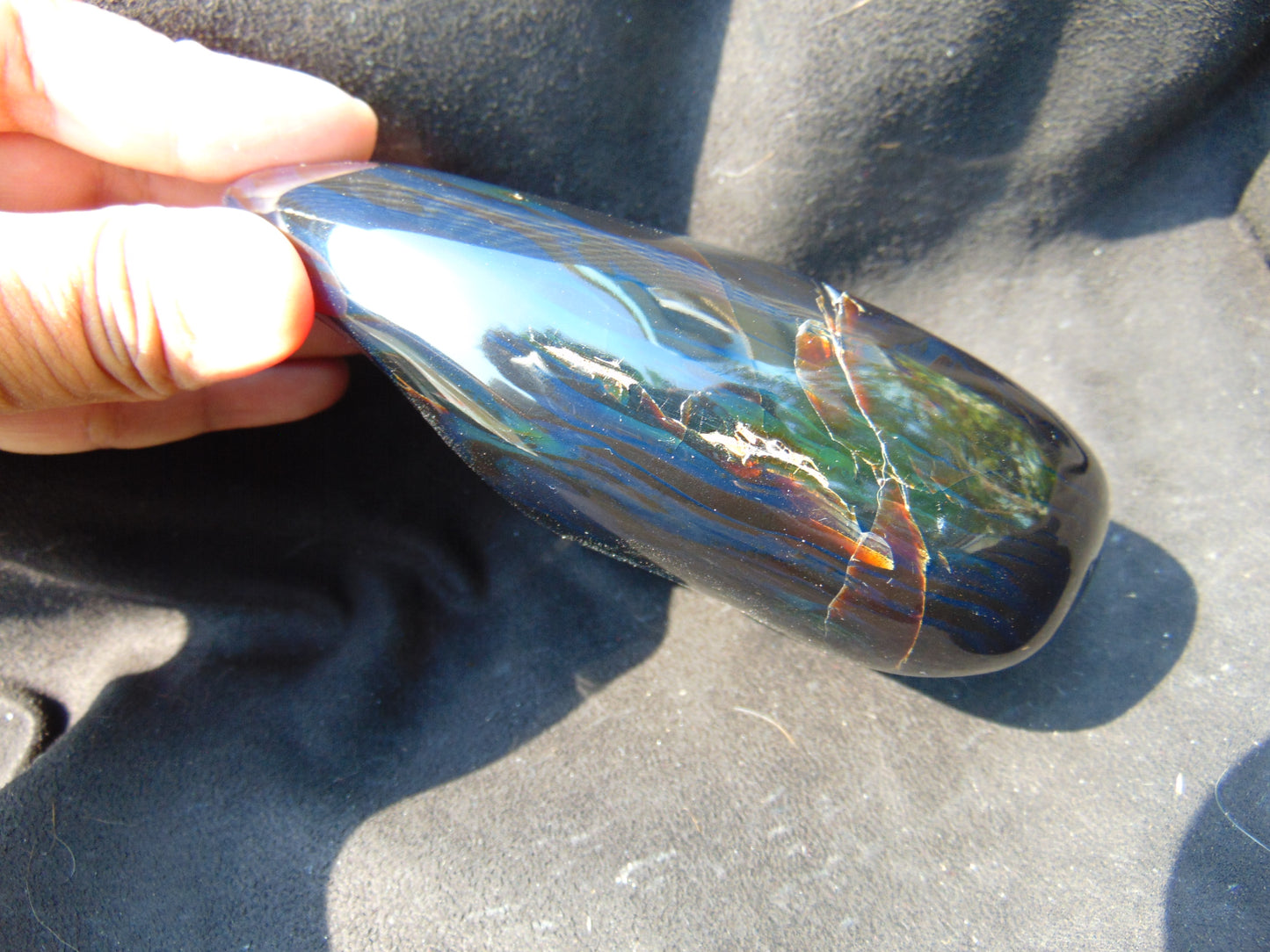 376 gr Blue polished 147x104x50 mm Indonesian Amber for Healing AJ1020