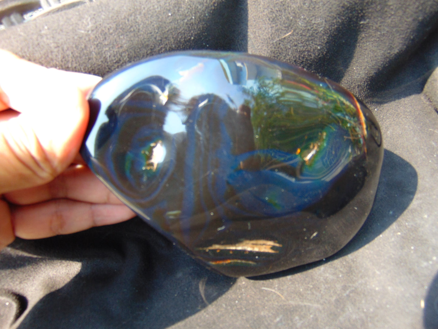 376 gr Blue polished 147x104x50 mm Indonesian Amber for Healing AJ1020