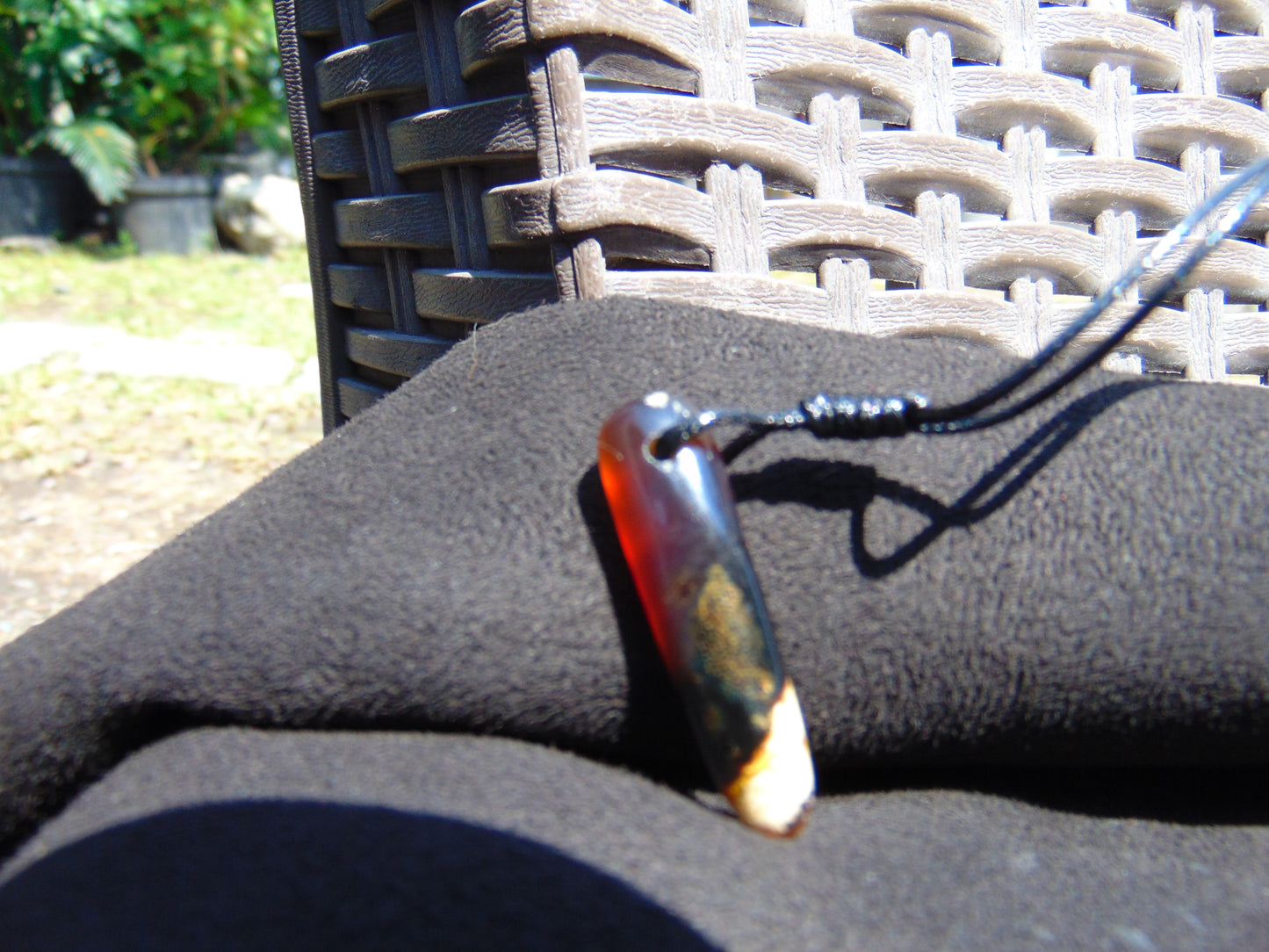 2 gr Pendant Indonesian blue Amber for Healing A578