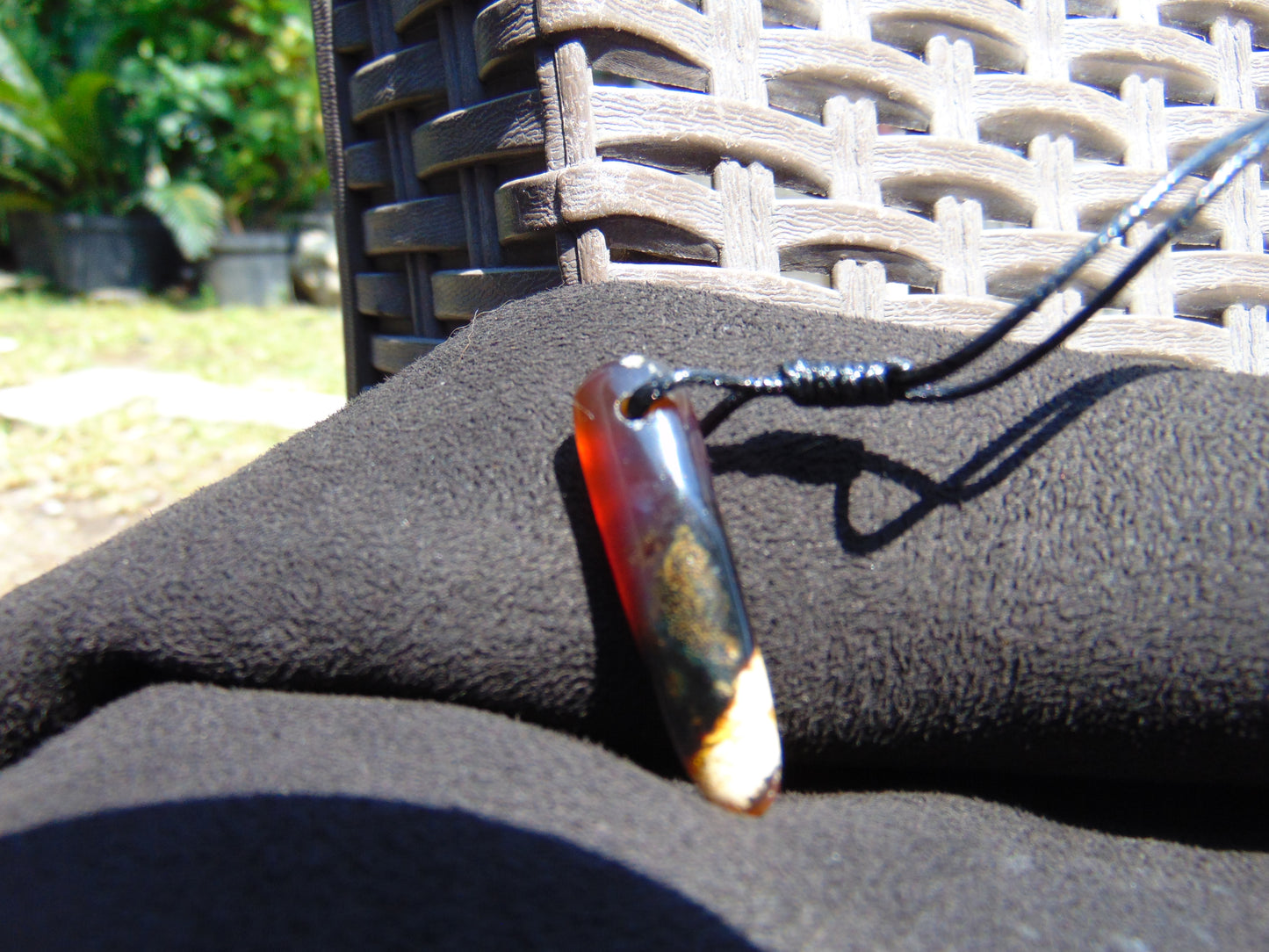 2 gr Pendant Indonesian blue Amber for Healing A578